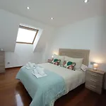 Night Day Duplex 패트론